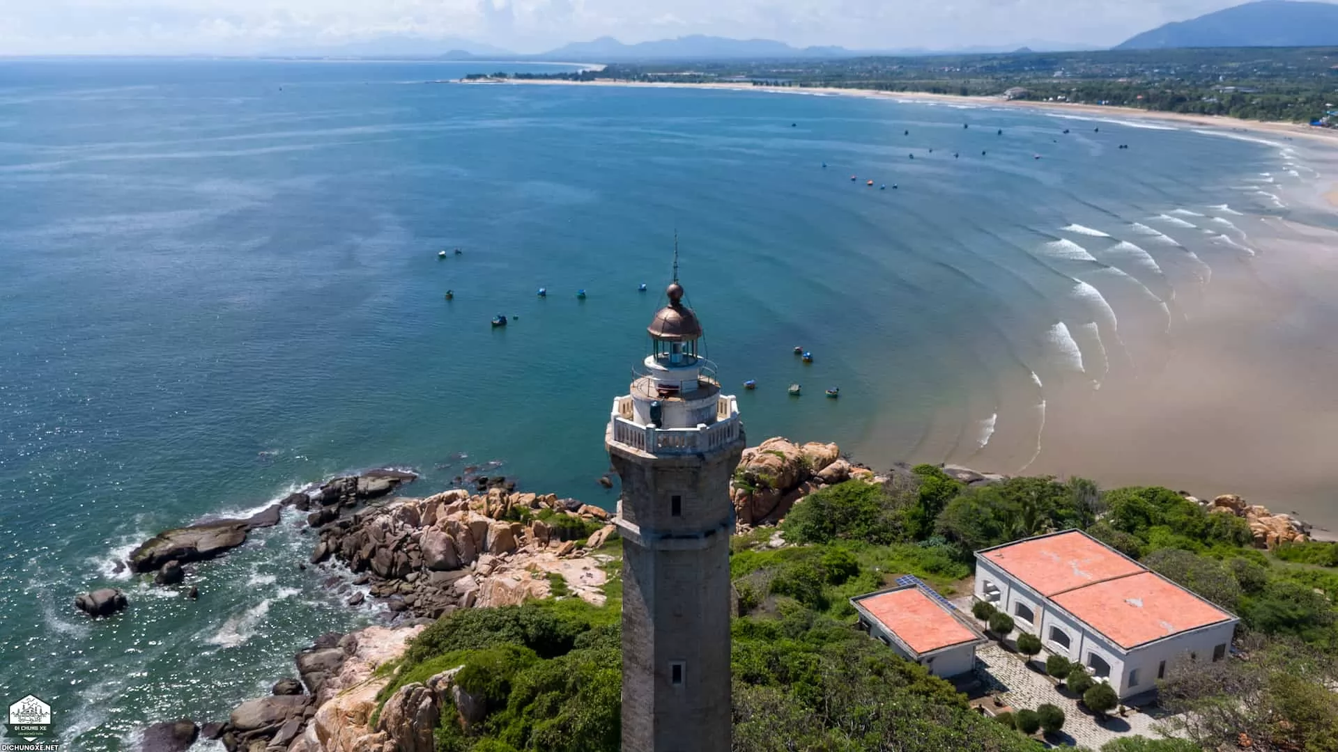 Leo núi Tà Cú - tắm biển Kê Gà